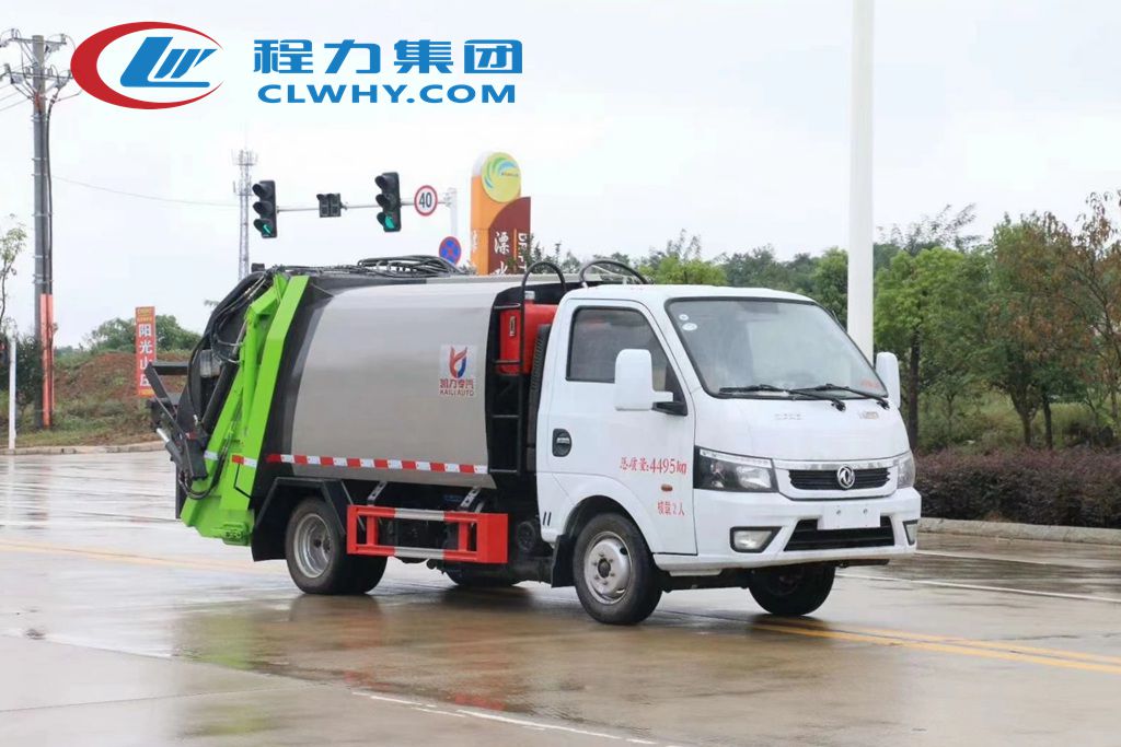 东风途逸压缩式垃圾车